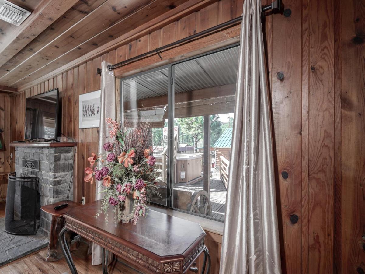 Alpine Cabin, 3 Bedrooms, Deck, Sleeps 8 Ruidoso Esterno foto